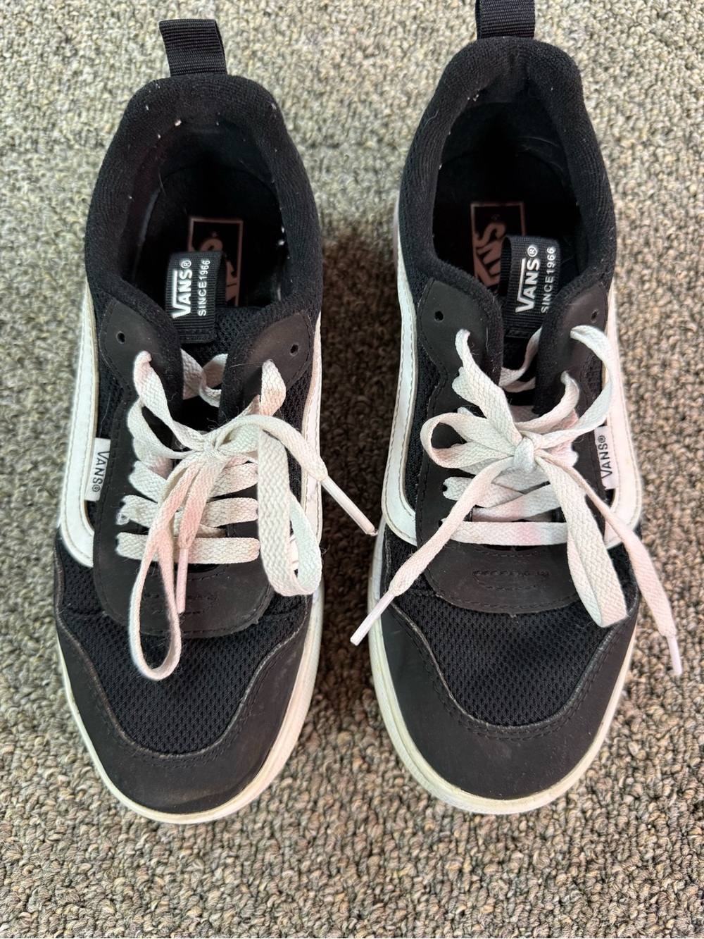 Vans Black & White Mesh Low Top Sneakers Youth Size 5 (Women's 6.5)